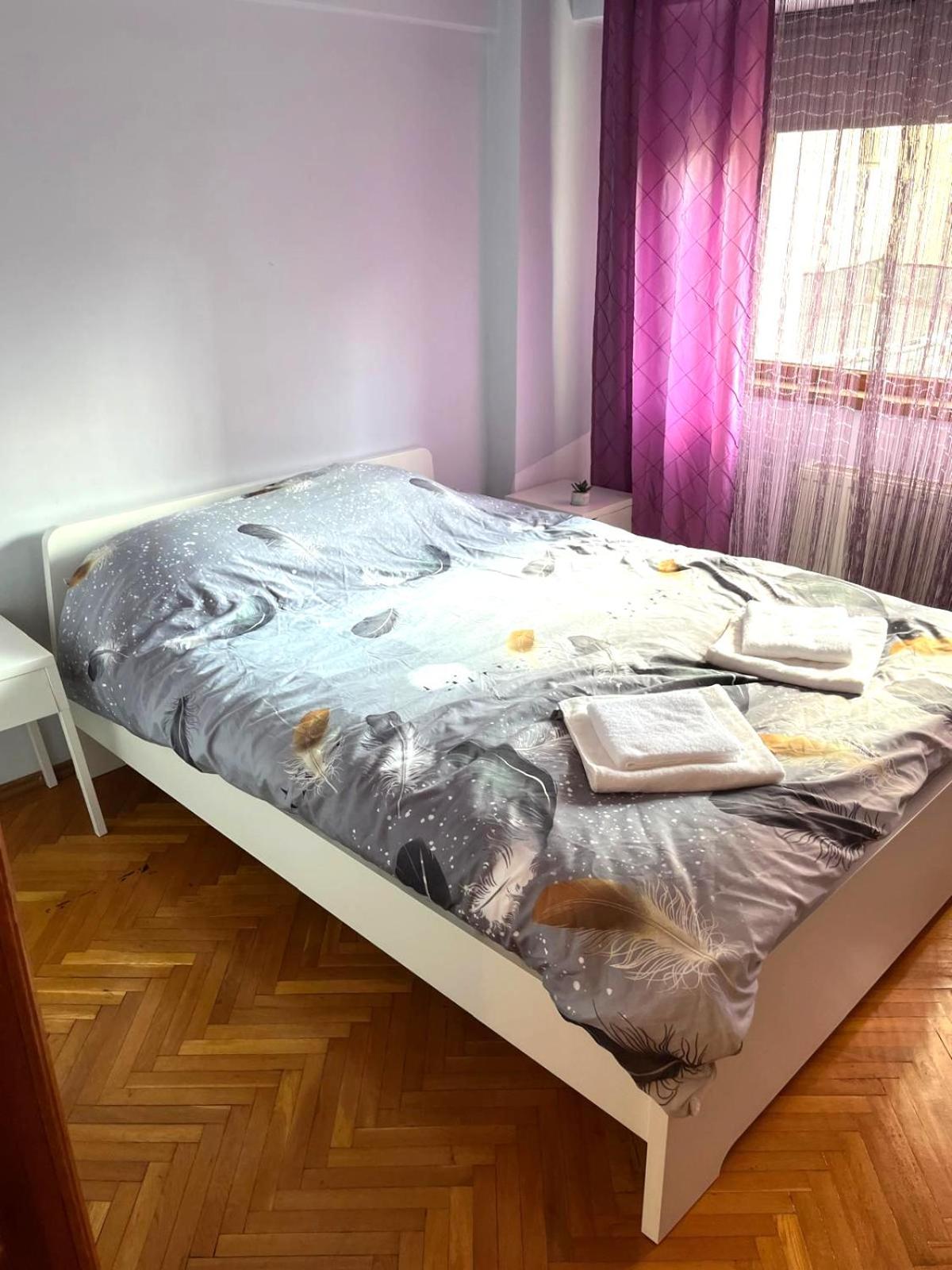 Romana 100 Sqm Deluxe Apartament Bucarest Esterno foto