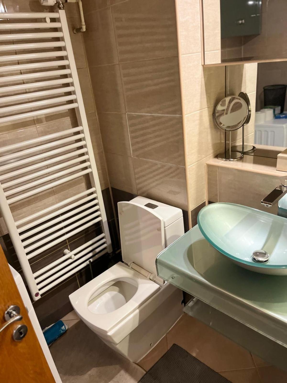 Romana 100 Sqm Deluxe Apartament Bucarest Esterno foto